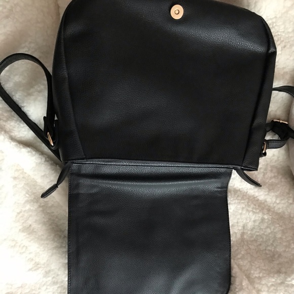 Black Vegan Leather Messenger Bag - Picture 3 of 5